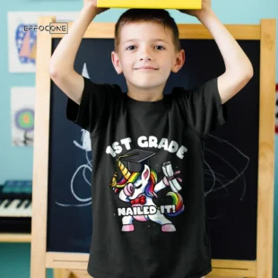 Girls Dabbing Unicorn 1st Grade Succeeds in Graduation