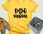 Dog Mom, Love Dogs Gift For Dog Mom T-Shirt