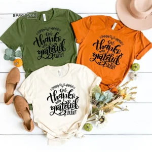 Give Thanks With A Grateful Heart Thankgiving T-Shirt